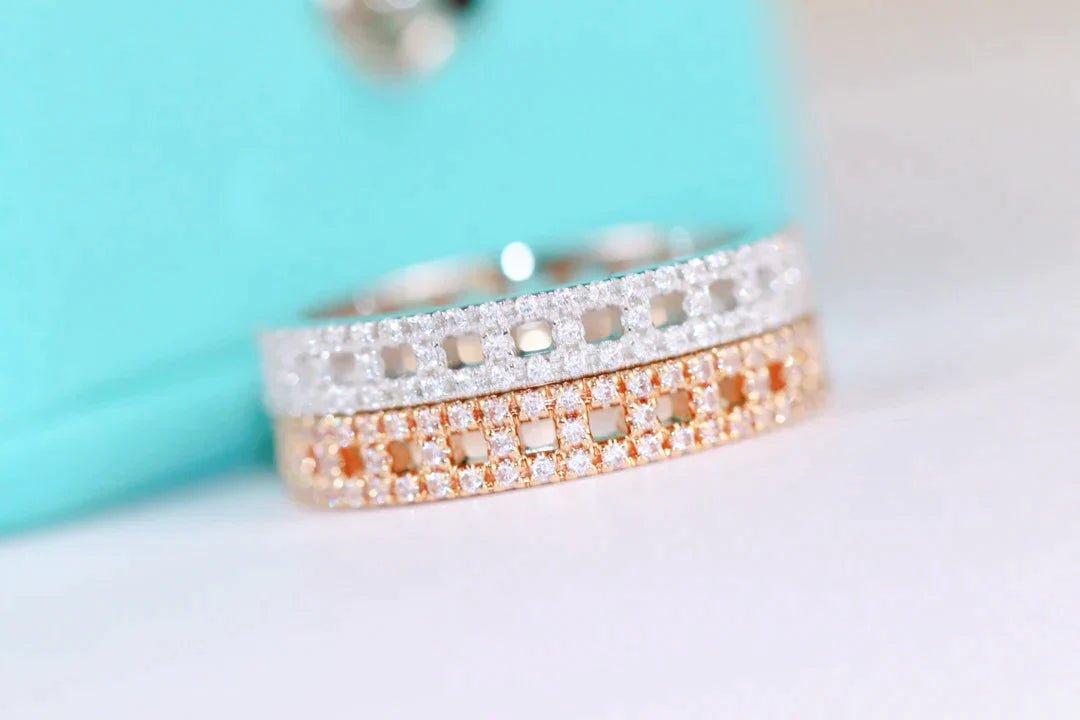 T TRUE DIAMOND PAVED RING