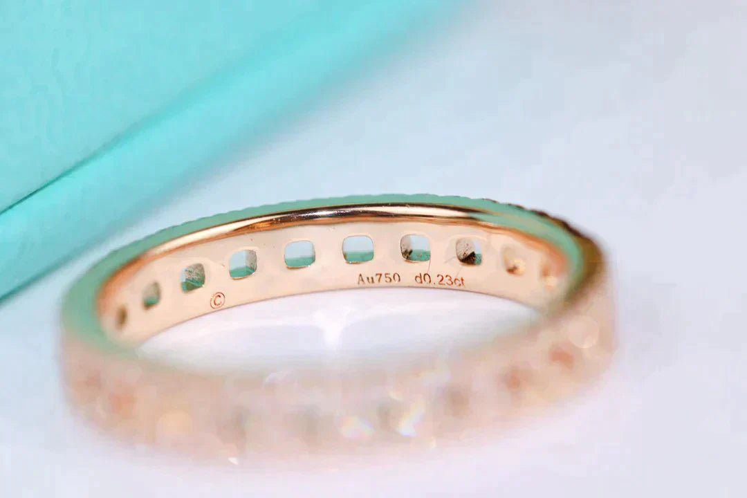 T TRUE DIAMOND PAVED RING