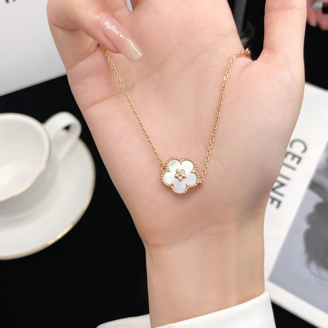 LUCKY WHITE MOP PLUM BLOSSOM NECKLACE