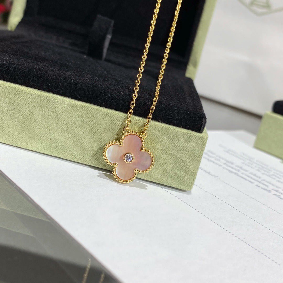 CLOVER 15MM DIAMOND AND PINK MOTHER-OF-PEARL NECKLACE