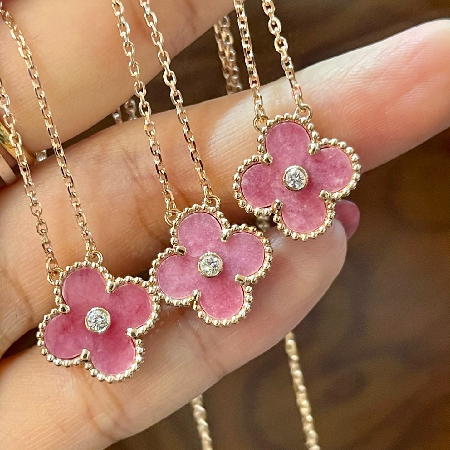 CLOVER 15MM DIAMOND AND PINK MOTHER-OF-PEARL NECKLACE