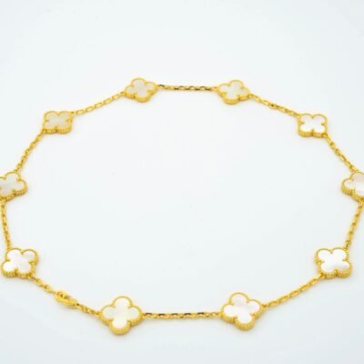 CLOVER VINTAGE WHITE MOP NECKLACE 10 MOTIFS