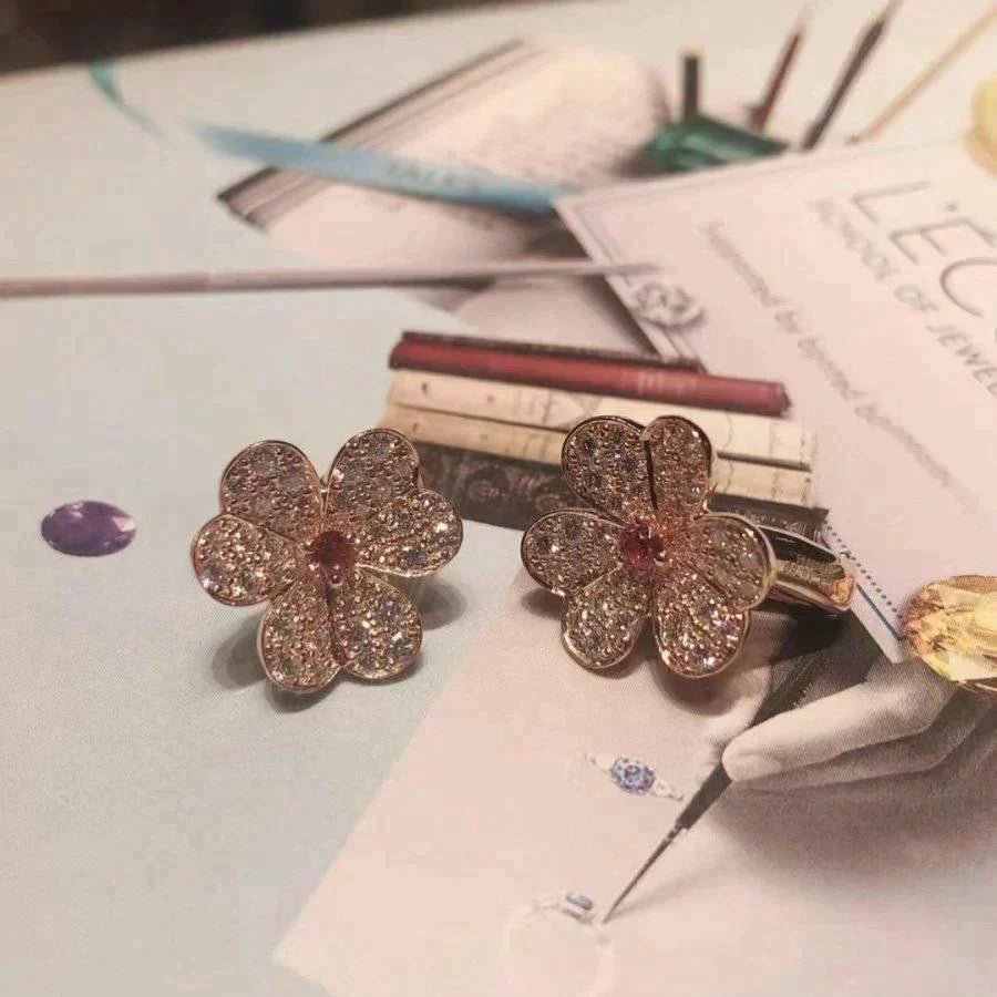 FRIVOLE FLOWER DIAMOND EARRINGS